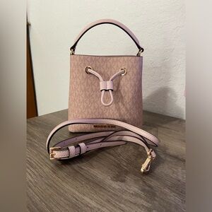 Pink Michael Kors Crossbody Purse